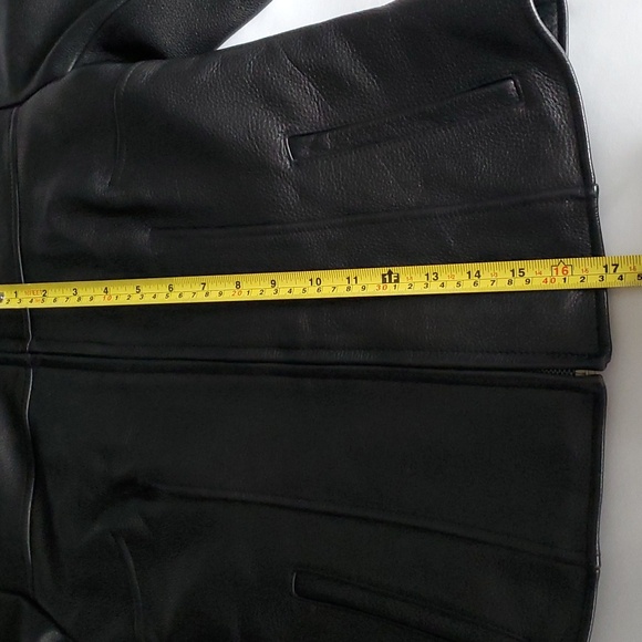 Wilsons Leather - Black Leather jacket. Size: Small. - Picture 9 of 11